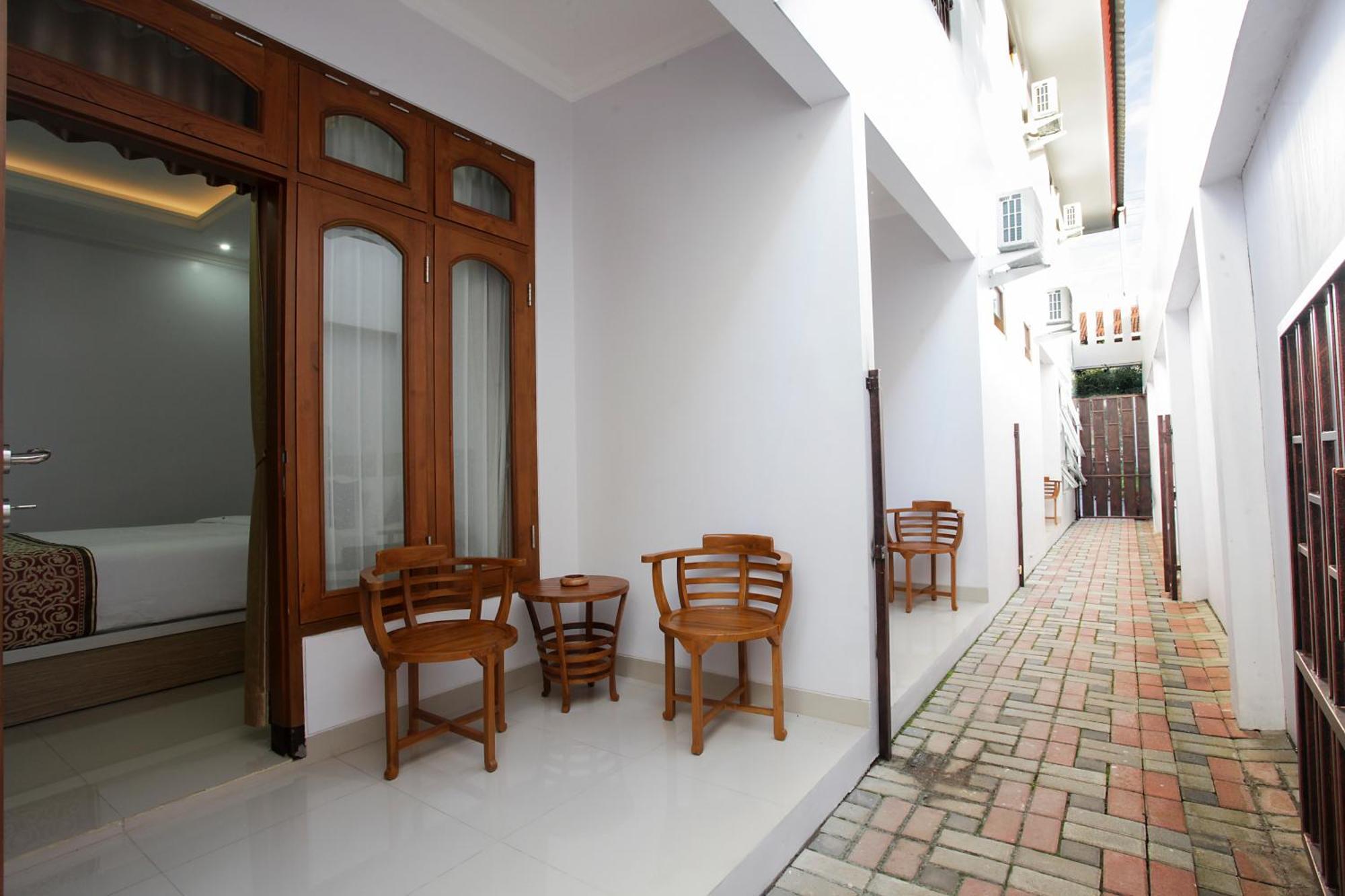 Banua Raya Homestay Yogyakarta Exteriör bild
