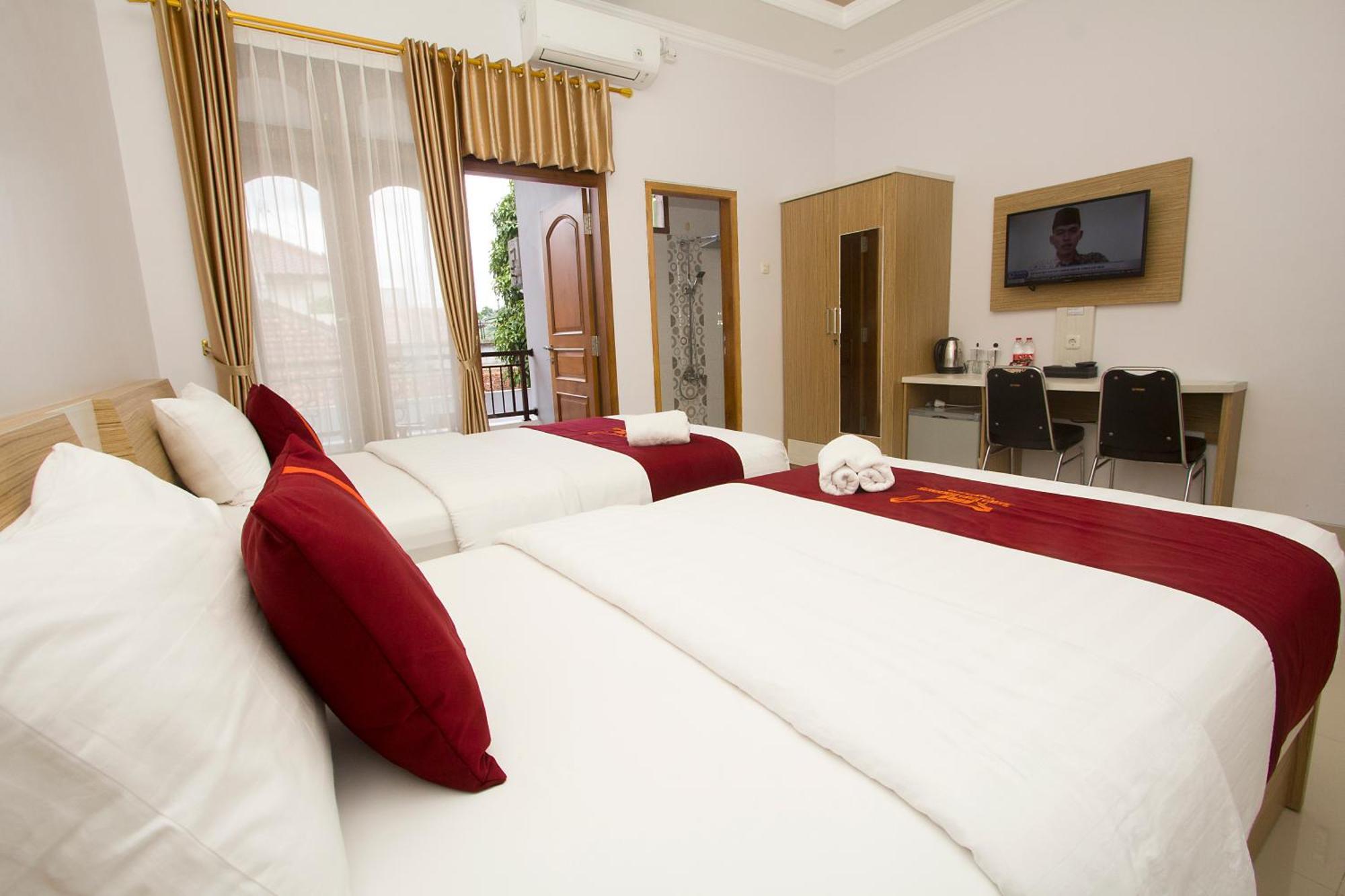 Banua Raya Homestay Yogyakarta Exteriör bild